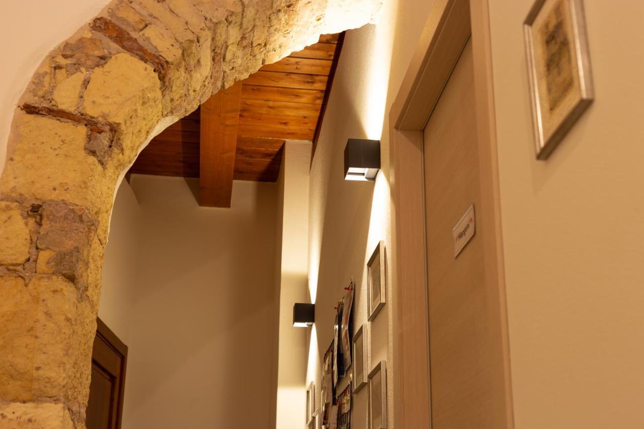 Trigu & Mangoni Bed & Breakfast Cagliari Bagian luar foto